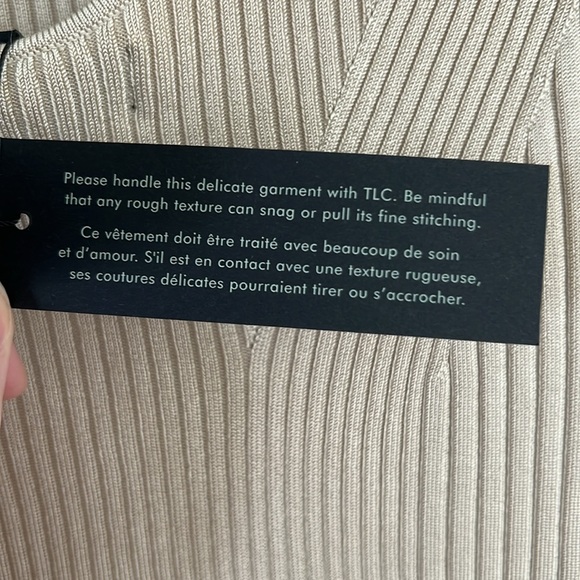 Banana Republic scoop back sweater - Picture 8 of 10